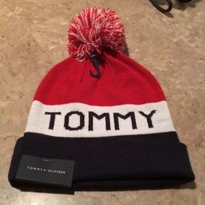 NWT Tommy Hilfiger PomPom Knit Hat
